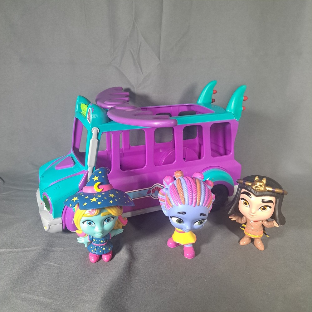 Netflix‎ Super Monsters Animated Light Up Musical Grrbus Monster Bus + Figures